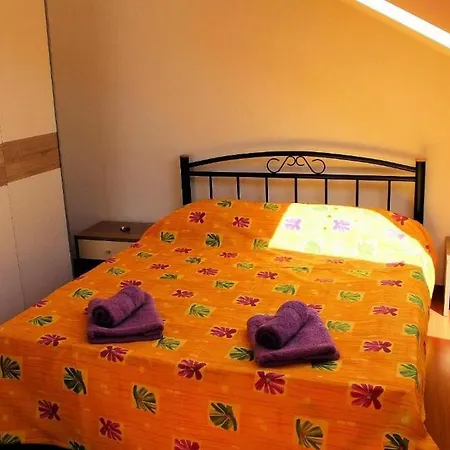 With A Parking Space - 22766